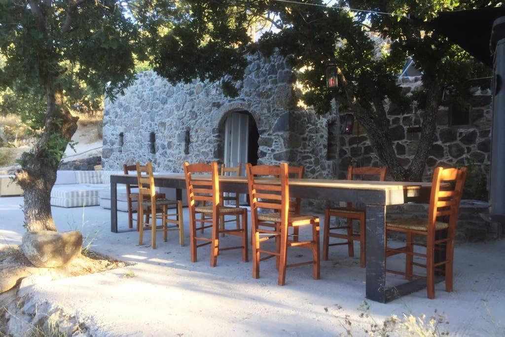 My Old Stone House In A 2 000 Sqm Private Garden With Fab Glamping Tent Mandraki  Ngoại thất bức ảnh