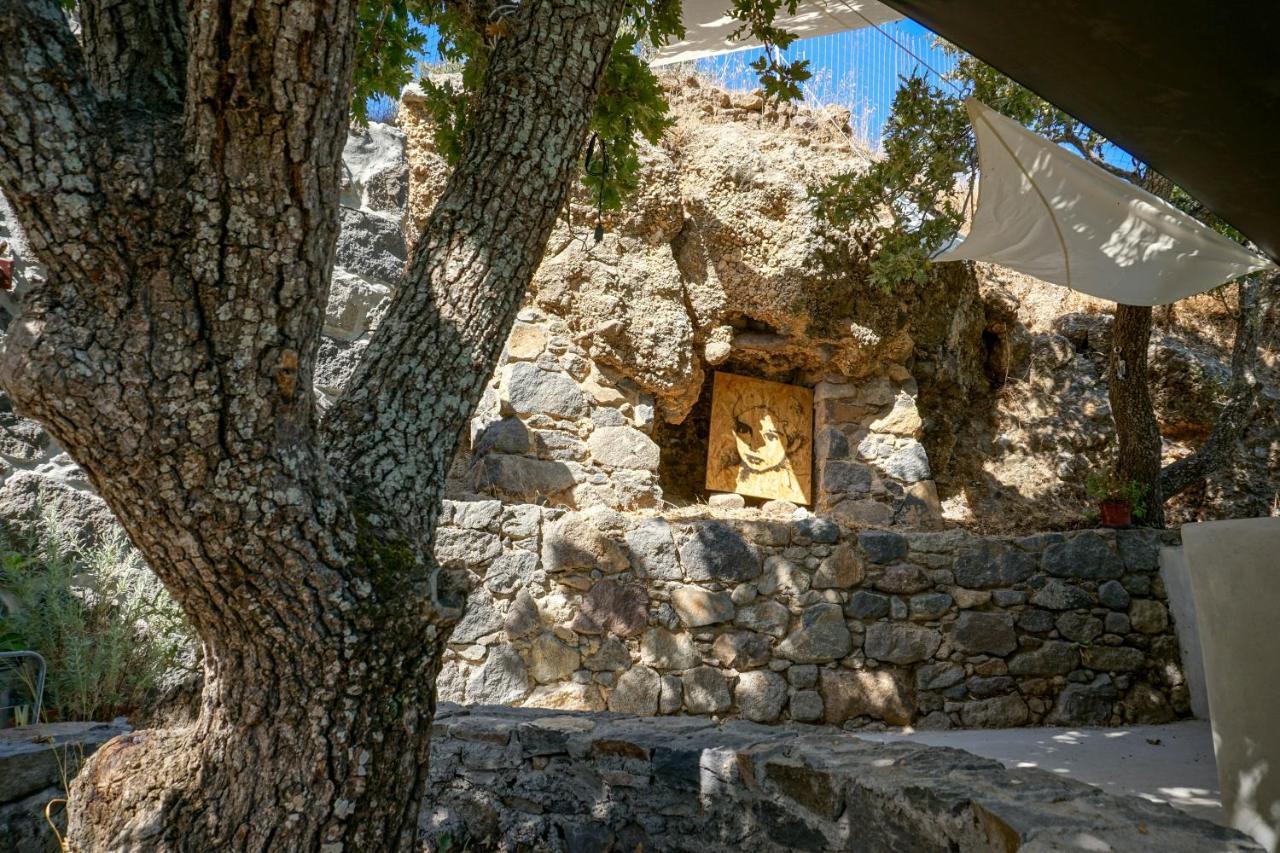 My Old Stone House In A 2 000 Sqm Private Garden With Fab Glamping Tent Mandraki  Ngoại thất bức ảnh