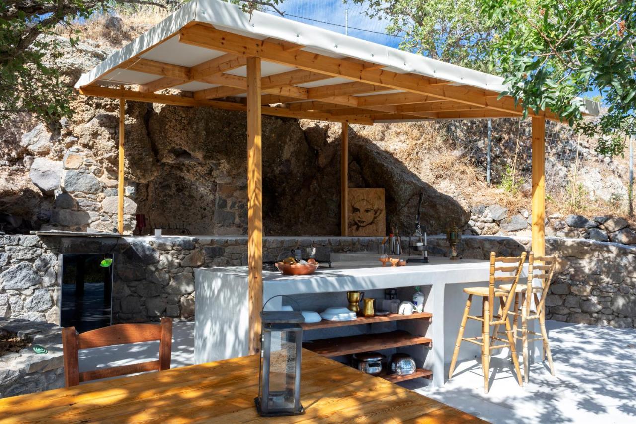 My Old Stone House In A 2 000 Sqm Private Garden With Fab Glamping Tent Mandraki  Ngoại thất bức ảnh